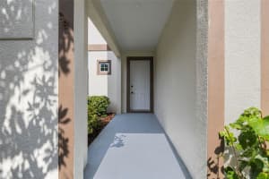 6909 OLD BENTON DRIVE, APOLLO BEACH, FL 33572 - MLS#MFRA4662404