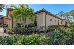 5737 Semolino St, NOKOMIS