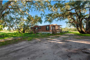 415 BRONCO DRIVE, ZOLFO SPRINGS, FL 33890 Sold 10/31/25