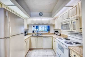 4401 46TH AVENUE, BRADENTON, FL 34210 - MLS#MFRA4662431