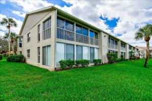 811 WATERSIDE DRIVE, VENICE, FL 34285 - MLS#MFRA4662438