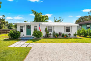 841 HAND AVENUE, SARASOTA, FL 34232 - MLS#MFRA4662446