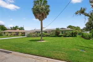 377 SHORE DRIVE, SARASOTA, FL 34234 - MLS#MFRA4662448