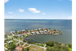 377 SHORE DRIVE, SARASOTA, FL 34234 - MLS#MFRA4662448
