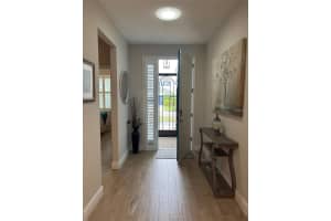 7404 47TH AVENUE CIRCLE, BRADENTON, FL 34203 Sold 11/20/25