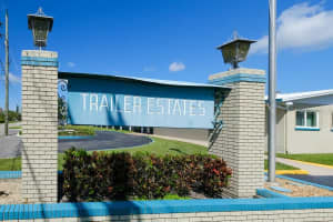 1916 ILLINOIS AVENUE, BRADENTON, FL 34207 - MLS#MFRA4662475