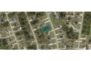 S CHAMBERLAIN BLVD, NORTH PORT, FL 34286 - MLS#MFRA4662497