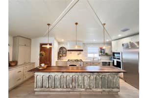 7 PALM HARBOR DRIVE, HOLMES BEACH, FL 34217 Sold 12/02/25