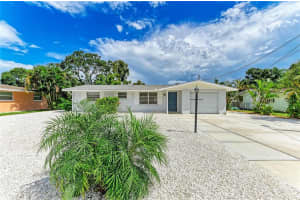 7331 Cass Cir, SARASOTA