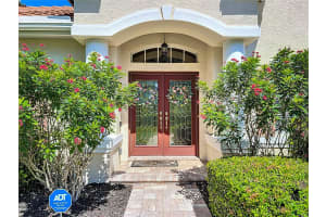 4751 CARRINGTON CIRCLE, SARASOTA, FL 34243 Sold 10/03/25
