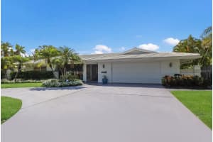 567 BIRD KEY DRIVE, SARASOTA, FL 34236 - MLS#MFRA4662608