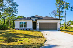 8175 ELKENBERRY AVENUE, NORTH PORT, FL 34291 - MLS#MFRA4662613