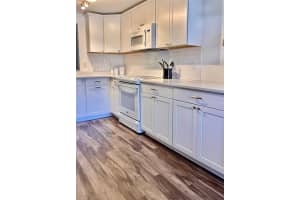 984 SUNRIDGE DRIVE, SARASOTA, FL 34234 - MLS#MFRA4662648