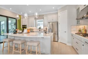 10308 SILENT NIGHT LANE, SARASOTA, FL 34241 - MLS#MFRA4662654