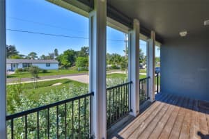 103 6TH AVENUE, RUSKIN, FL 33570 - MLS#MFRA4662657