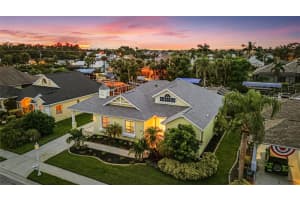 4427 Shark Dr, BRADENTON