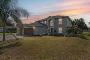 3294 Shalimar Ter, NORTH PORT