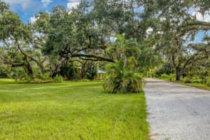 3401 51ST STREET, SARASOTA, FL 34235 - MLS#MFRA4662718