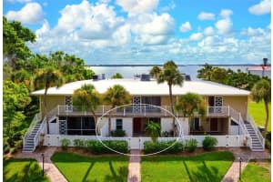 743 MANATEE AVENUE, HOLMES BEACH, FL 34217 - MLS#MFRA4662735