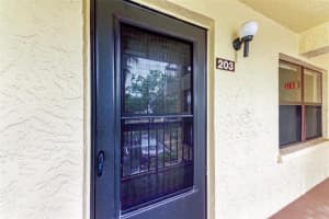 425 30th Ave W #c203, BRADENTON