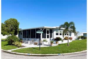 105 WHITE OAK TERRACE, SARASOTA, FL 34237 - MLS#MFRA4662837