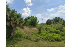 12137 CLAREMONT DRIVE, PORT CHARLOTTE, FL 33981 Sold 09/23/25