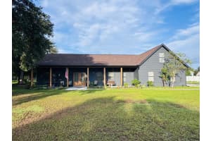 2177 Warner Dr, CHULUOTA