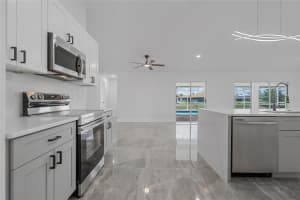 619 26TH TERRACE, CAPE CORAL, FL 33914 - MLS#MFRA4662903