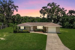 201 Dragon Rd, VENICE