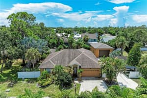 2820 Alliance Ave, SARASOTA