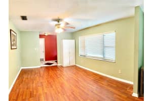 4821 37TH DRIVE, GAINESVILLE, FL 32605 - MLS#MFRA4663032