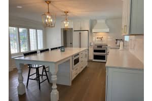 1833 PANDORA DRIVE, SARASOTA, FL 34231 - MLS#MFRA4663039