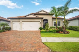 645 Maraviya Blvd, NOKOMIS