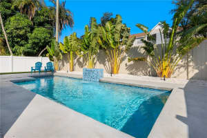 1909 HIGH POINT DRIVE, SARASOTA, FL 34236 - MLS#MFRA4663077