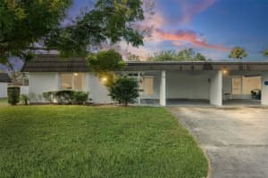 3952 ASHWOOD LANE, SARASOTA, FL 34232 - MLS#MFRA4663160