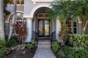 8116 LONE TREE GLEN, LAKEWOOD RANCH, FL 34202 - MLS#MFRA4663172