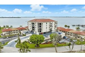 6051 Sun Blvd #403, ST PETERSBURG