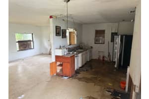 3210 BUNCHE STREET, SARASOTA, FL 34234 Sold 10/03/25