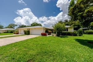 5617 PALM AIRE DRIVE, SARASOTA, FL 34243 - MLS#MFRA4663205