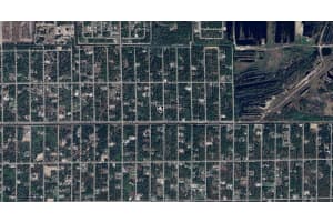 1605 GREENWOOD AVENUE, LEHIGH ACRES, FL 33972 - MLS#MFRA4663213