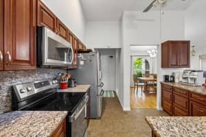 3339 SHEFFIELD CIRCLE, SARASOTA, FL 34239 - MLS#MFRA4663227