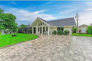 2156 ORCHID STREET, SARASOTA, FL 34239 - MLS#MFRA4663262
