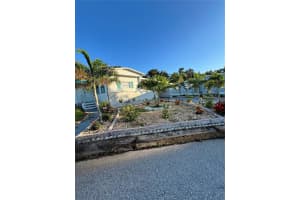 1616 OLYMPIA FIELDS STREET, SARASOTA, FL 34234 - MLS#MFRA4663325