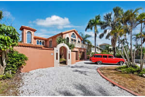 749 Penfield St, LONGBOAT KEY