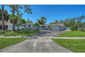 7348 PHILLIPS STREET, SARASOTA, FL 34243 - MLS#MFRA4663358
