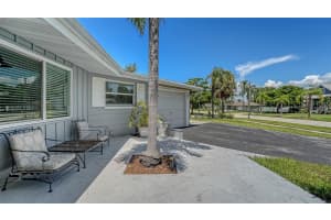 7348 PHILLIPS STREET, SARASOTA, FL 34243 - MLS#MFRA4663358