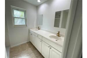 2547 WOOD OAK DRIVE, SARASOTA, FL 34232 - MLS#MFRA4663361