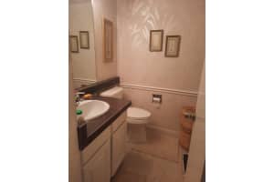 7400 SUN ISLAND DRIVE, SOUTH PASADENA, FL 33707 - MLS#MFRA4663436