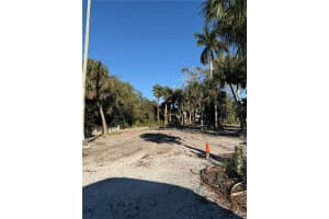 580 NEPTUNE AVENUE, LONGBOAT KEY, FL 34228 Sold 02/18/26