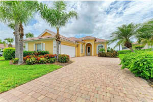 5827 Benevento Dr, SARASOTA